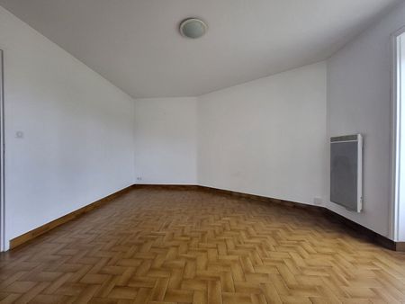 Location Appartement 3 pièces 68m² - Photo 3