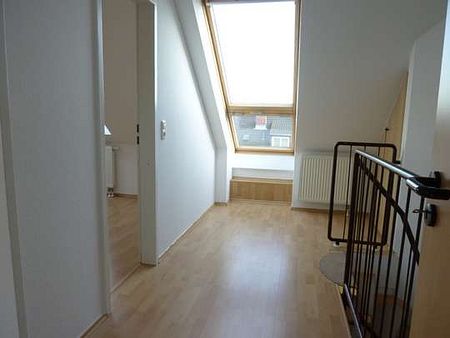 *MODERNE MAISONETTEWOHNUNG MIT SONNENBALKON UND LAMINAT* - Foto 2