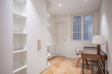Rental Apartment Paris 9th Chaussée-d'Antin - Photo 3