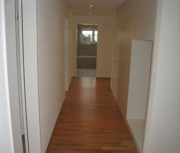 Moderner Ausbau - Grosszügige Räume - Photo 5