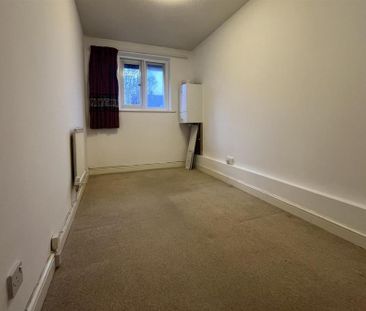 2 bedroom retirement property to rent - Photo 6