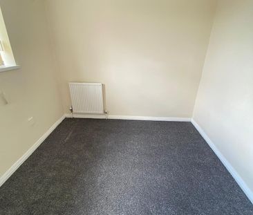 £1,350 PCM, Newly Refurbished Three Bedroom House with Large Garden... - Photo 5