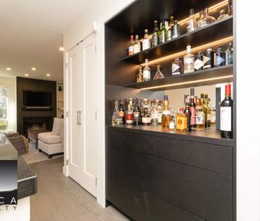 3062 Willow Street, Vancouver - Photo 2