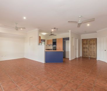 27 Woodlake Avenue, Kirwan - Photo 1