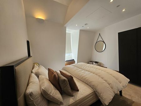 4 bedroom flat to rent - Photo 4