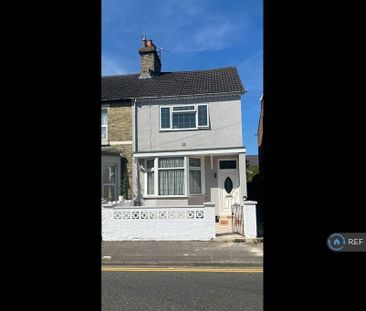 1 bedroom in a house share to rent - Photo 6