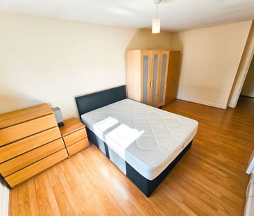 Victoria Crescent, Eccles, Manchester, M30 - Photo 1