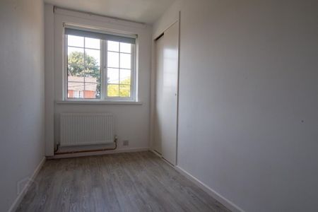 31b Dundonald Heights, Belfast, BT16 1XL - Photo 4