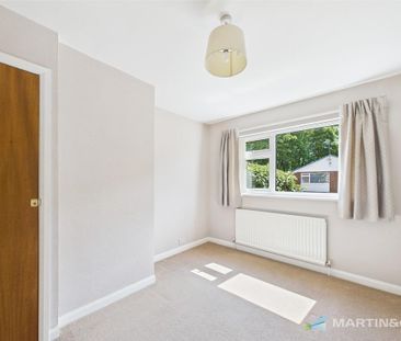 3 bedroom detached bungalow to rent - Photo 5