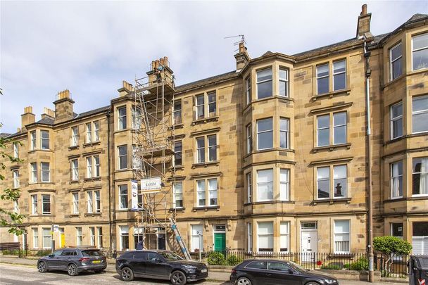4 bedroom flat to rent - Photo 1