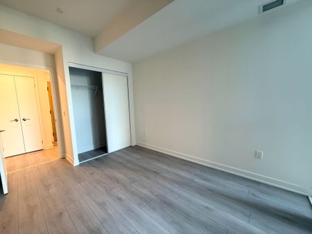 For Lease - 1 Fairview Road Unit# 313, Mississauga, Ontario - Photo 4
