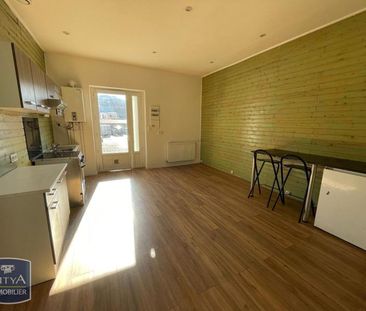 Location Appartement 4 pièces 121m² LE CHAMBON FEUGEROLLES 42500 - Photo 4