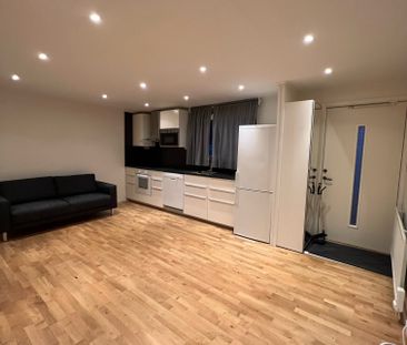 Dagsländevägen, Upplands Väsby - Photo 1