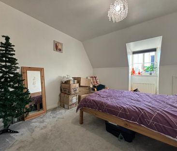 Knightwood Close, Farnborough, GU14 - Photo 6