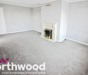 4 bedroom detached house to rent - Photo 4