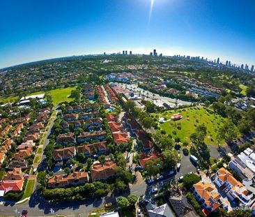 Freshly Renovated Villa in Resort-Style Complex - Photo 4