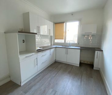 Location Appartement 3 pièces 77m² - Photo 1