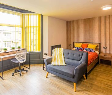 Crescent Road Room 6 - Photo 1