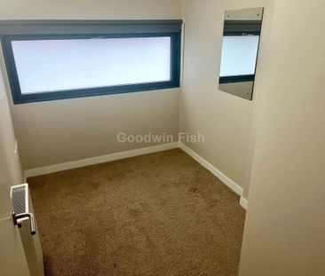 Woodfield Road, Altrincham - Photo 2