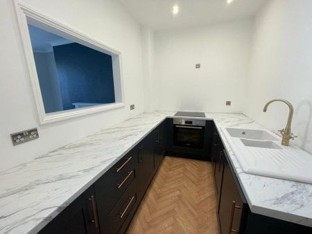 Brunswick Place BN3 1NE 2 bedroom flat to rent - Photo 4