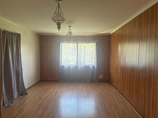 3 BEDROOM HOME - Photo 1