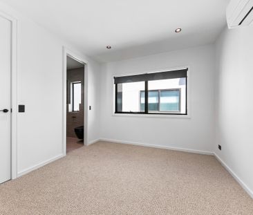 4/212 Ballarat Rd, Maidstone VIC 3012 - Townhouse For Rent | Domain - Photo 4