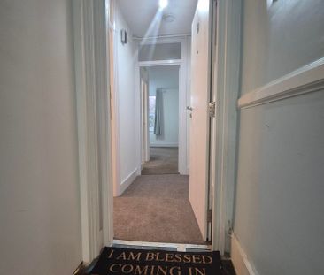 Saint Kilda's Road - Photo 3