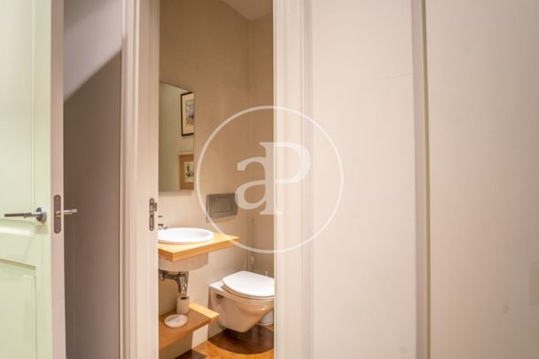 Flat for rent in Eixample Esquerra (Barcelona) - Photo 1