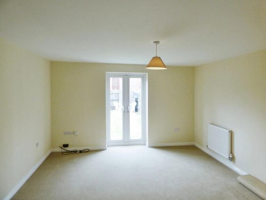 3 bedroom terraced house to rent - Photo 1