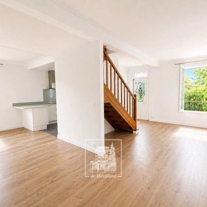 Maison • Le Vésinet - Photo 1