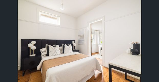 CHARMING HOME - Photo 1