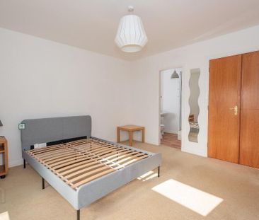 21 Forest Grove, Belfast, BT8 6AR - Photo 6