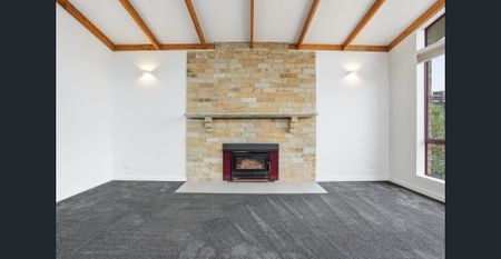 Well-Located Home Offering Bright Spaces and Beautiful Views - Photo 2