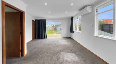 HOKOWHITU - 3 BEDROOMS - Photo 3