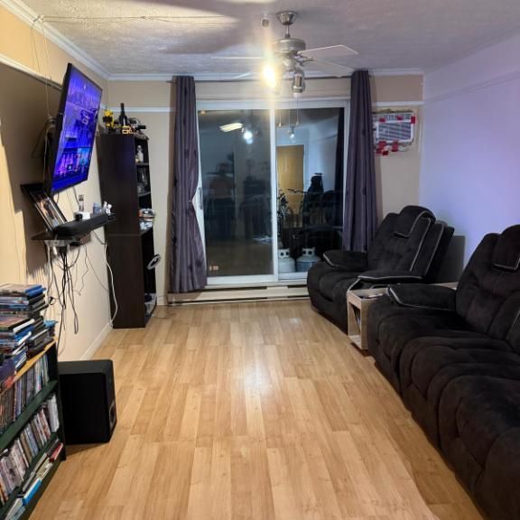 Condo 4 1/2 - Photo 1