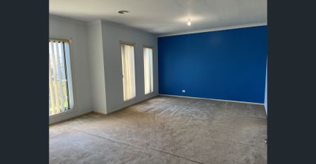 Spacious 4 Bedroom Home!! - Photo 2