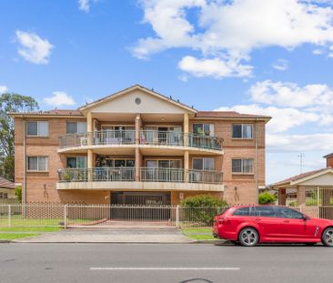 For Rent&colon; Modern 2-Bedroom Unit in Fairfield - Photo 2