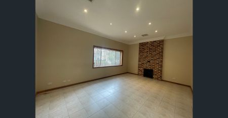 Quiet & Convenient Location - Photo 4