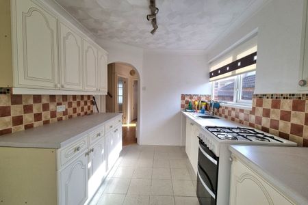 Mill Road, FAREHAM - Photo 3