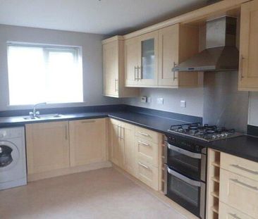 4 bedroom detached house to rent - Photo 5