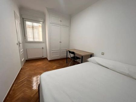 Calle de Grafal, Madrid, Community of Madrid 28005 - Photo 2