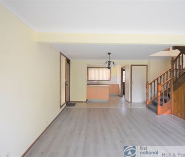 1 / 12 Kelvin Grove, Springvale - Photo 6