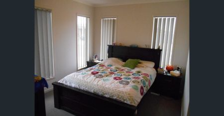 Beautiful and low maintenance. - Photo 3