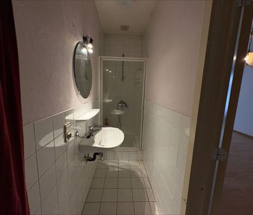 Knusse gelijkvloerse studio te centrum Oostende! - Photo 3