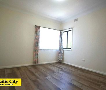 CHARMING 3 BEDROOM PLUS STUDY FAMILY HOME - Photo 5