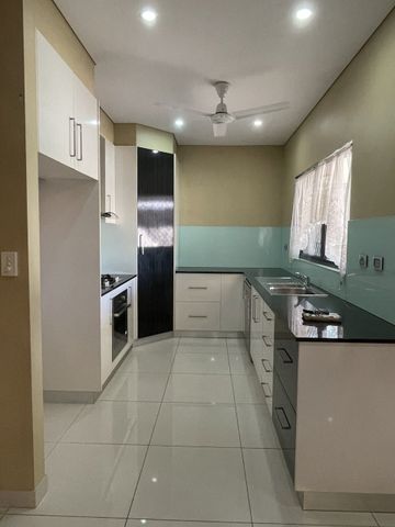 FAMILY HOME IN JOHNSTON - Photo 3