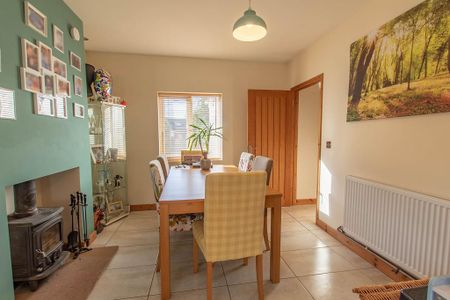 3 bedroom semi-detached house to rent - Photo 2