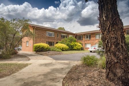 28/127 Madigan Street, Hackett. - Photo 2