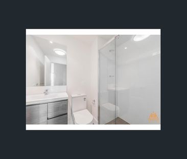 Modern High Level Studio For Lease - Photo 4