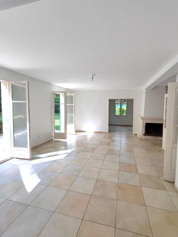 Location maison 7 pièces, 137.00m², Saint-Germain-en-Laye - Photo 4